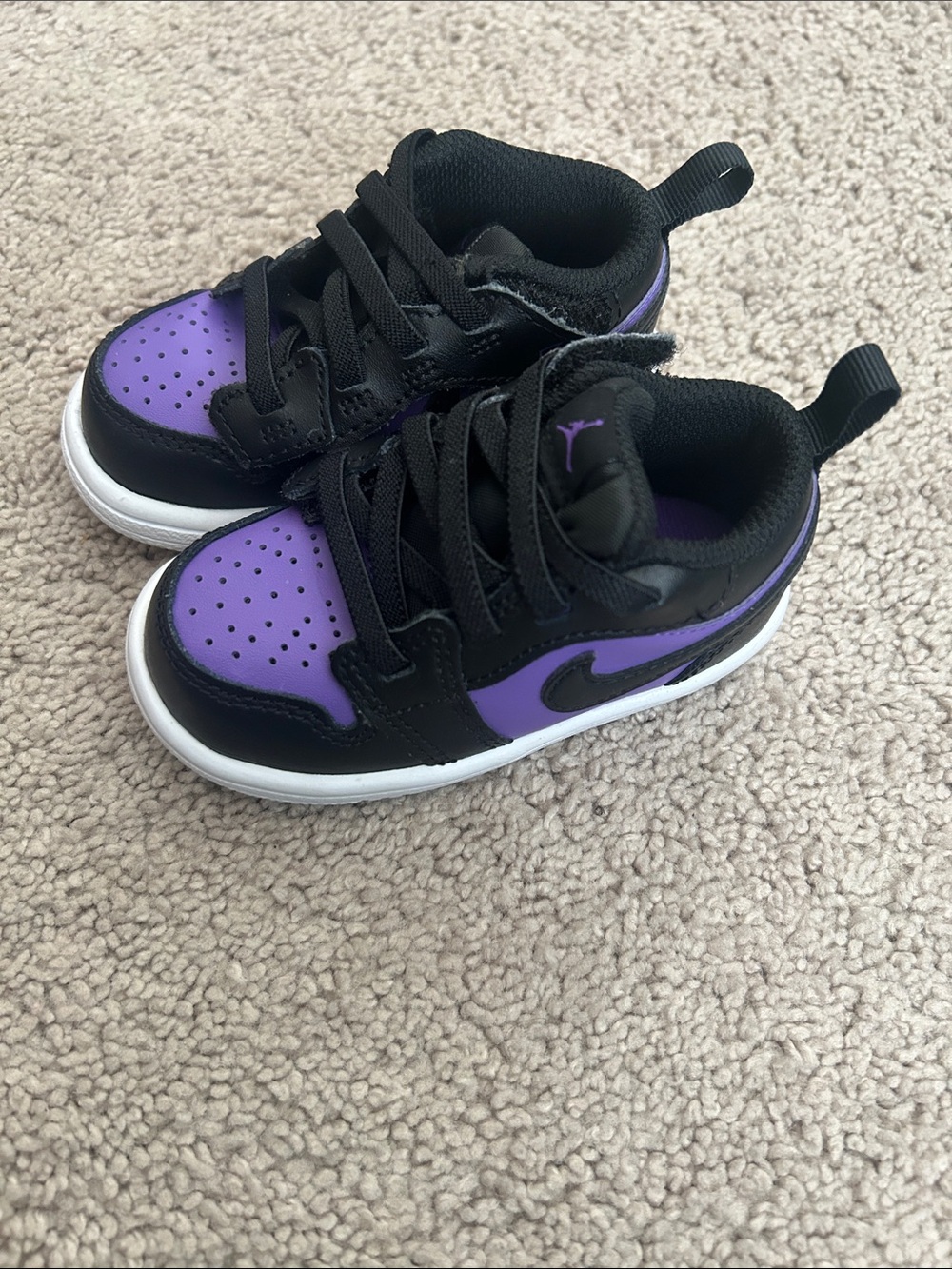 Jordan Kids Black and Purple Low-Top Sneakers